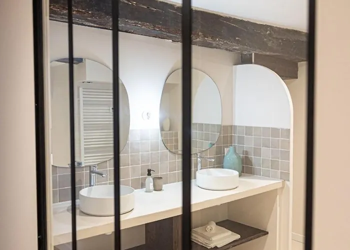 Dans Le Coeur Du Centre Historique Апартаменты *