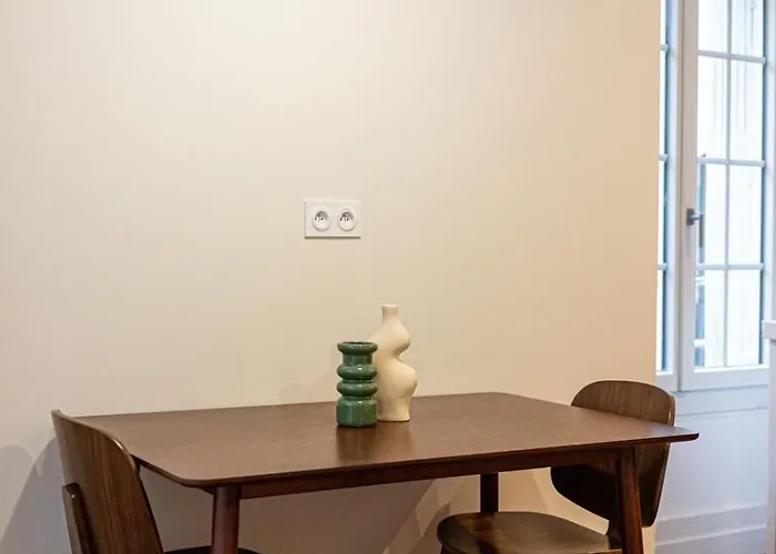 Апартаменты Dans Le Coeur Du Centre Historique Ош